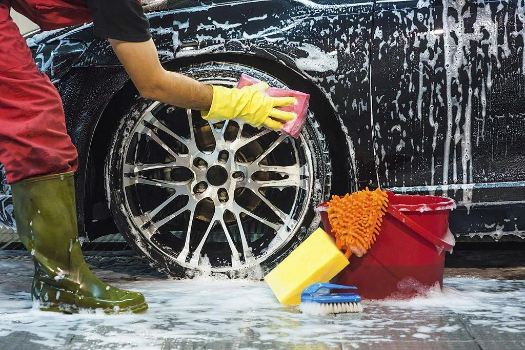 Why Dirty Tyres Shorten Tyre Life – Cleaning Tips from QuickTyreFix.co.uk