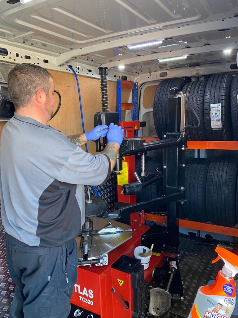 Top 10 Benefits of Mobile Tyre Fitting Services in the UK