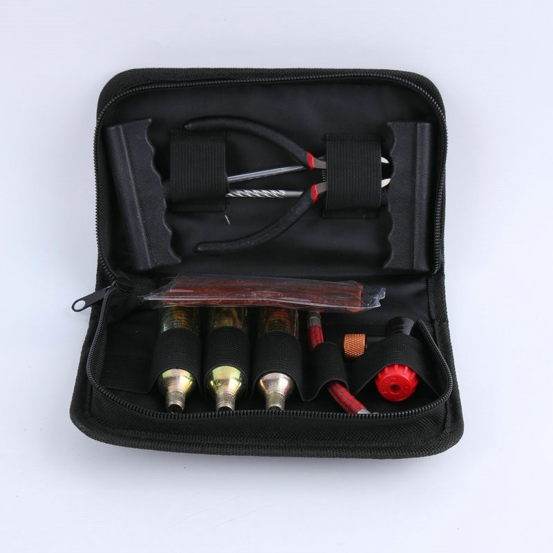 What’s Inside an Emergency Tyre Repair Kit? Do You Still Need a Technician?