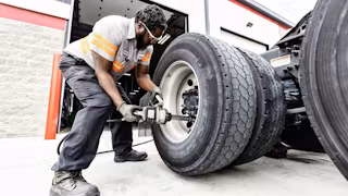 Why Quick Tyre Fix Is a Fleet Manager’s Best Friend for Commercial Vehicle Tyres