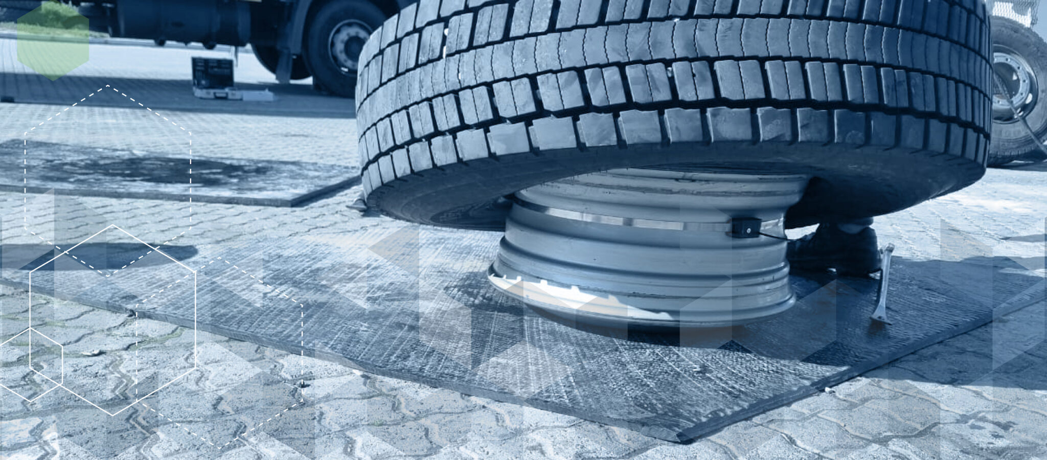 Why Commercial Vehicles Need Dedicated Tyre Programs