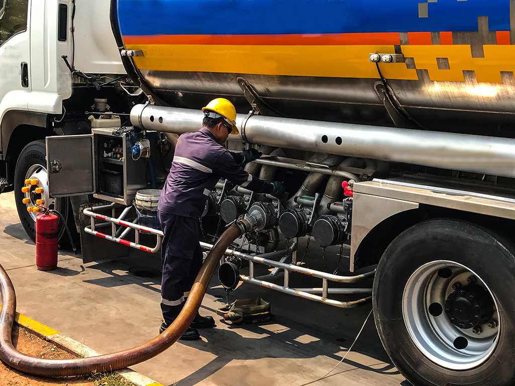 10 Safety Benefits of Professional Emergency Fuel Delivery