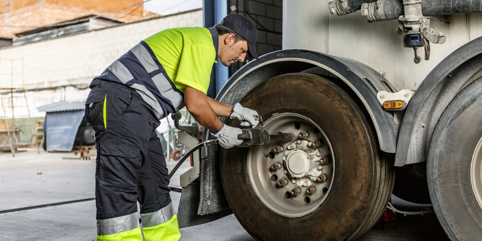 Top Fleet Management Mistakes and How Quick Tyre Fix Helps Fix Them