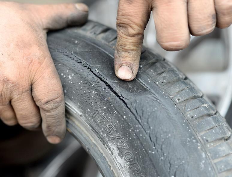Training Drivers to Spot Tyre Issues Before They Become Emergencies