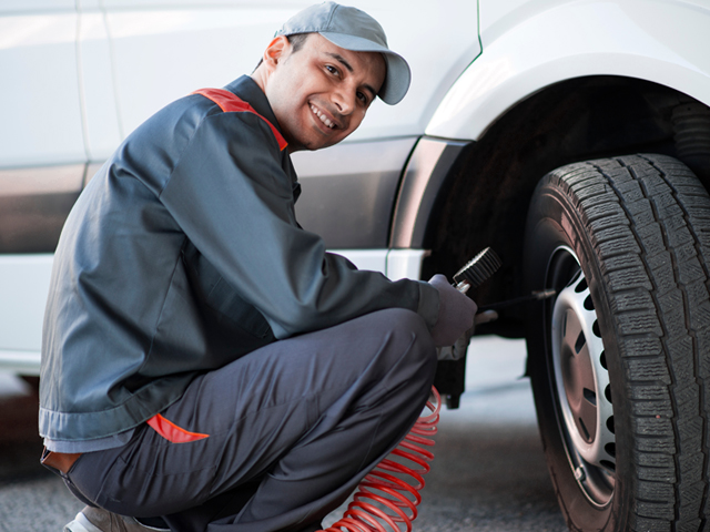 QuickTyreFix: Redefining Roadside Assistance for Modern Drivers
