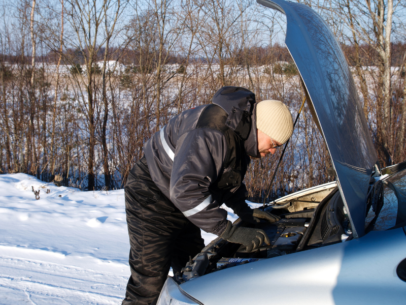 Winter Mornings & Dead Batteries: Why Jump-Start Calls Surge in the Cold
